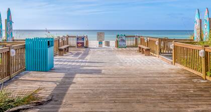 L👀K!!! 3rd FLOOR Condo -- Newly Updated — BEACH CHAIRS included!!!
