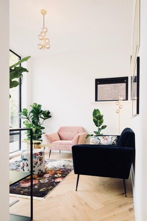 Lobby sitting area - Boutique Hotel 43 Zaandam-Amsterdam (Koog aan de Zaan)