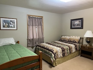 4 bedrooms, free WiFi, bed sheets