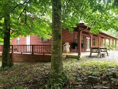 Remote Cabin on Sugar Creek Near Wolf Pen Gap-Ouachita National Forest