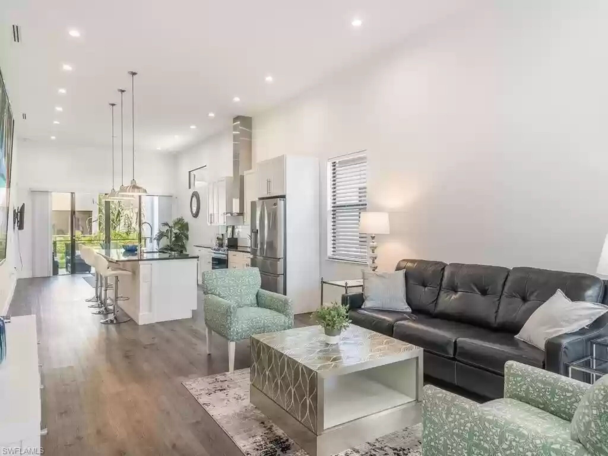 Contemporary New Built with a private rooftop