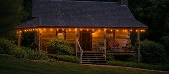Historic Cabin Retreat on Beautiful Homestead