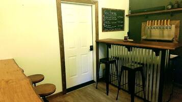 ุงูู
ูุดุฃุฉ ู
ู ุงูุฏุงุฎู