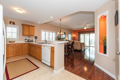 Villas 201 [3/2] Free Activities! & Wifi Pool Beach Tennis