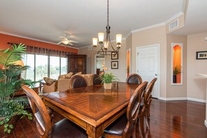 Condo, varias camas (VILLAS 201 [3/2] FREE ACTIVITIES! & W) | Cocina privada