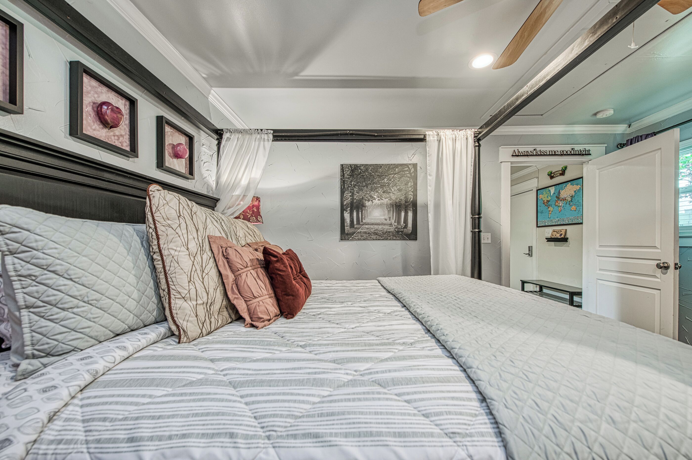 1 bedroom, desk, iron/ironing board, free WiFi