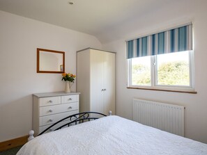 Cottage | 3 bedrooms, individually decorated, individually furnished, free WiFi - Harbour Lodge (Port Isaac)