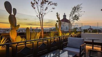 Breakfast, dinner served; Mexican cuisine, al fresco dining