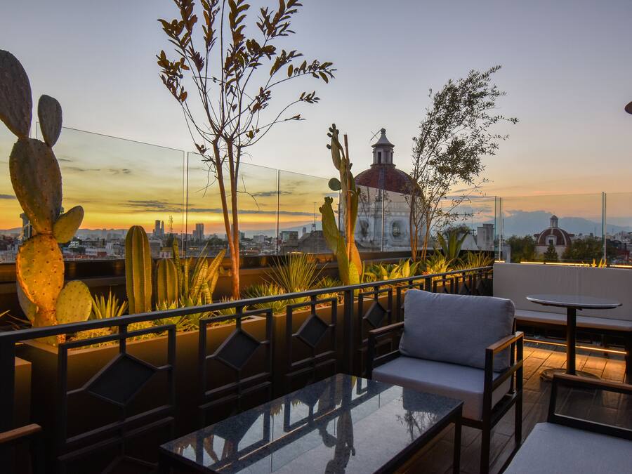 Breakfast, dinner served; Mexican cuisine, alfresco dining