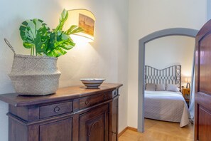 1 bedroom, iron/ironing board