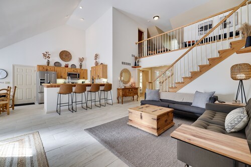 5BD/3BA w/Game Room in Split Rock, Near Jack Frost