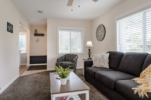 Betz Bungalow - Norton Shores