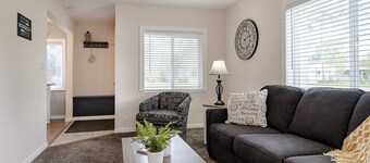 Betz Bungalow - Norton Shores