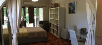 Private Self Contain studio in the heart of St Marys