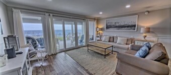 30A  Beachfront Bliss Townhome: Steps from 30A!