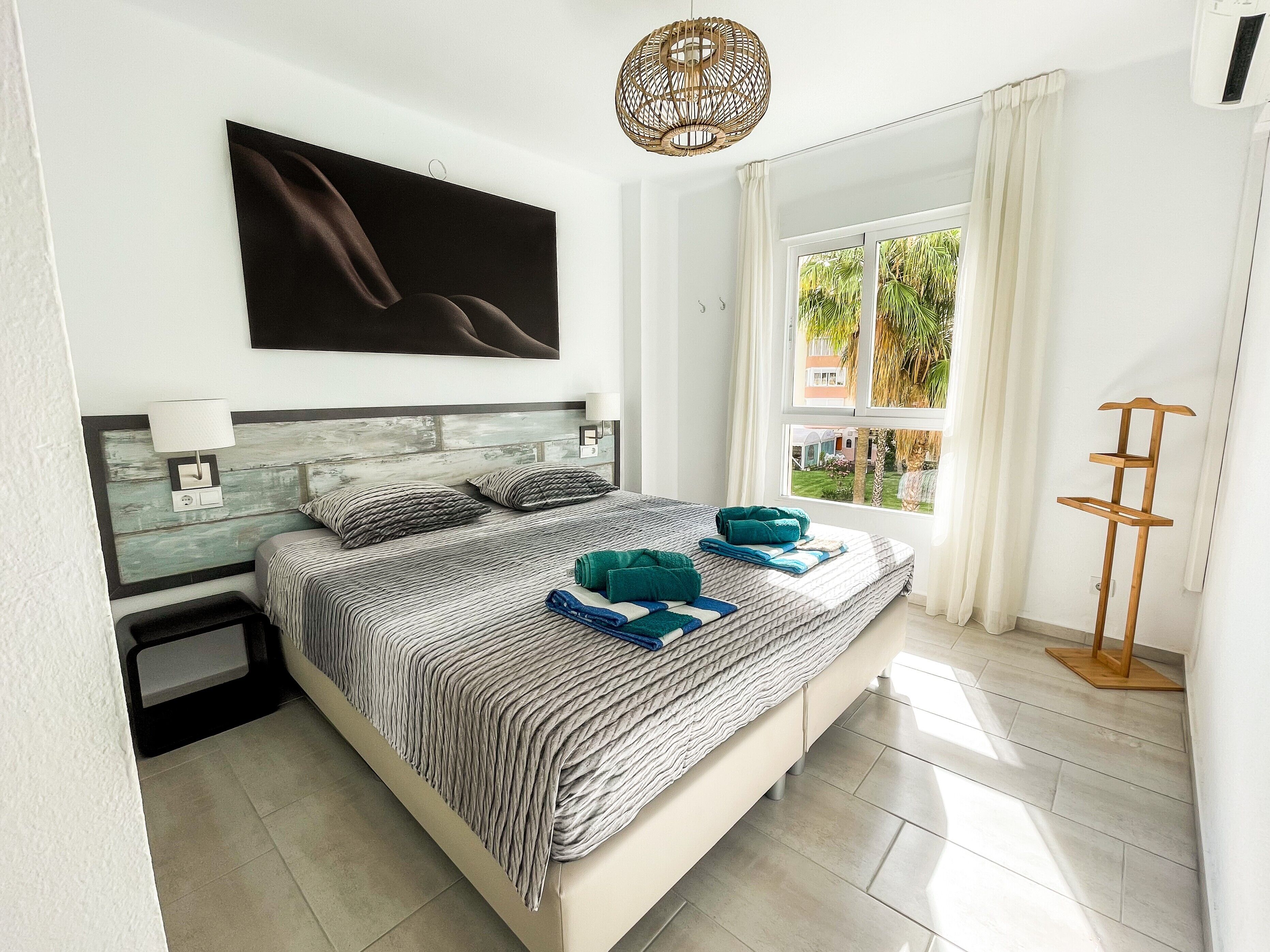 2 habitaciones, tabla de planchar con plancha y wifi gratis 