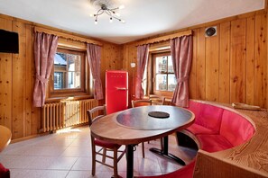 Dining - Apartment Baita Paola 8 posti with Mountain View, Balcony & Wi-Fi (livigno)