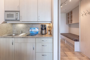 Fridge, microwave, coffee/tea maker, electric kettle