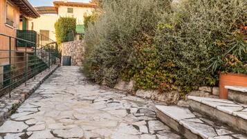 Enceinte de lâhĂ©bergement