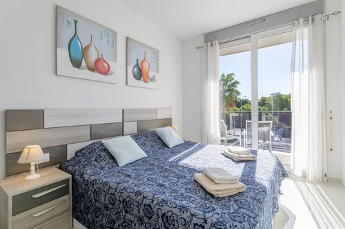 Classy Holiday Home with Sauna, Pool, Air Conditioning & Wi-Fi