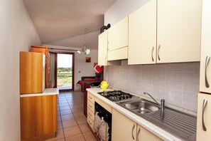 Fridge, oven, stovetop, toaster