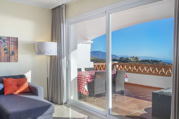 Interior - Holiday Apartment "Astonishing view modern apartment" with Shared Pool & Wi-Fi (Mijas/Calahonda)