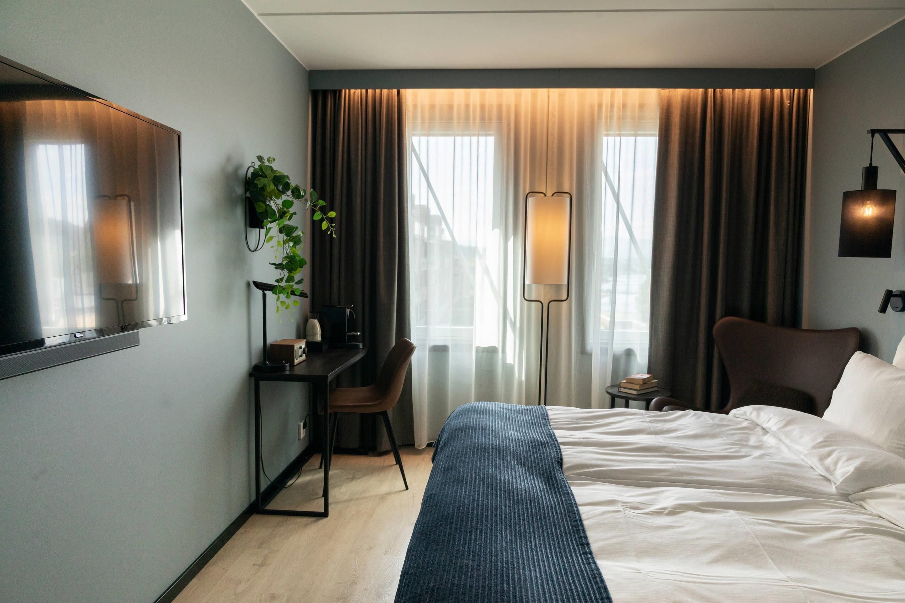 Habitación doble estándar (King) | Ropa de cama de alta calidad, edredón y camas con efecto memoria 