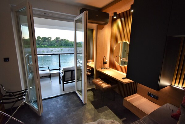 Apartamento Deluxe | 1 dormitorio, mobiliario individual, wifi gratis y ropa de cama