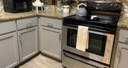King Bed Pet Friendly Retreat with Private Terrace in Gated Community!
