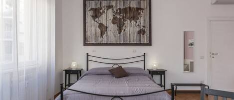 3 bedrooms, iron/ironing board, WiFi