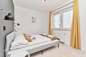 2 slaapkamers, een strijkplank/strijkijzer, wifi, beddengoed