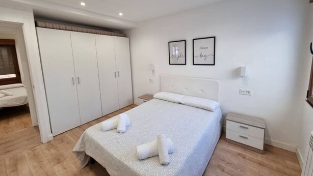 1 bedroom, iron/ironing board, free WiFi, bed sheets - 102A Apartamento moderno 2 habitaciones (Gijón)