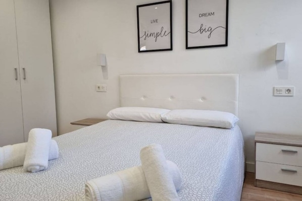 1 bedroom, iron/ironing board, free WiFi, bed sheets