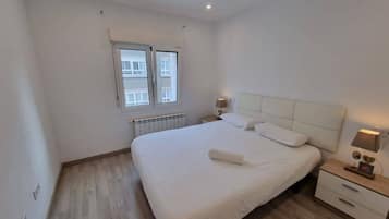 2 habitaciones, tabla de planchar con plancha y wifi gratis
