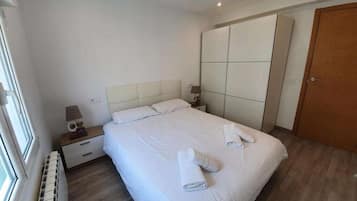 2 habitaciones, tabla de planchar con plancha y wifi gratis