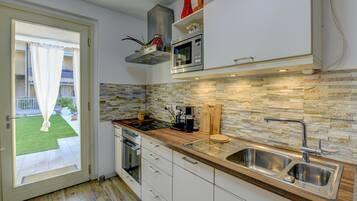 Frigorifero, forno, lavastoviglie, macchina per tè/caffè