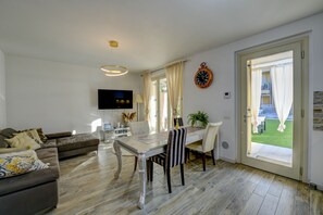 Interior - My Peschiera Holiday Apartment Q1 (Castelnuovo del Garda)