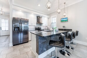 Oven, stovetop, dishwasher, coffee/tea maker