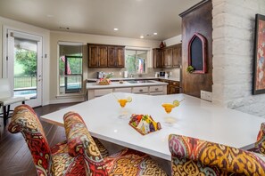 Dining - Golf Course House and Concierge Services (Horseshoe Bay)