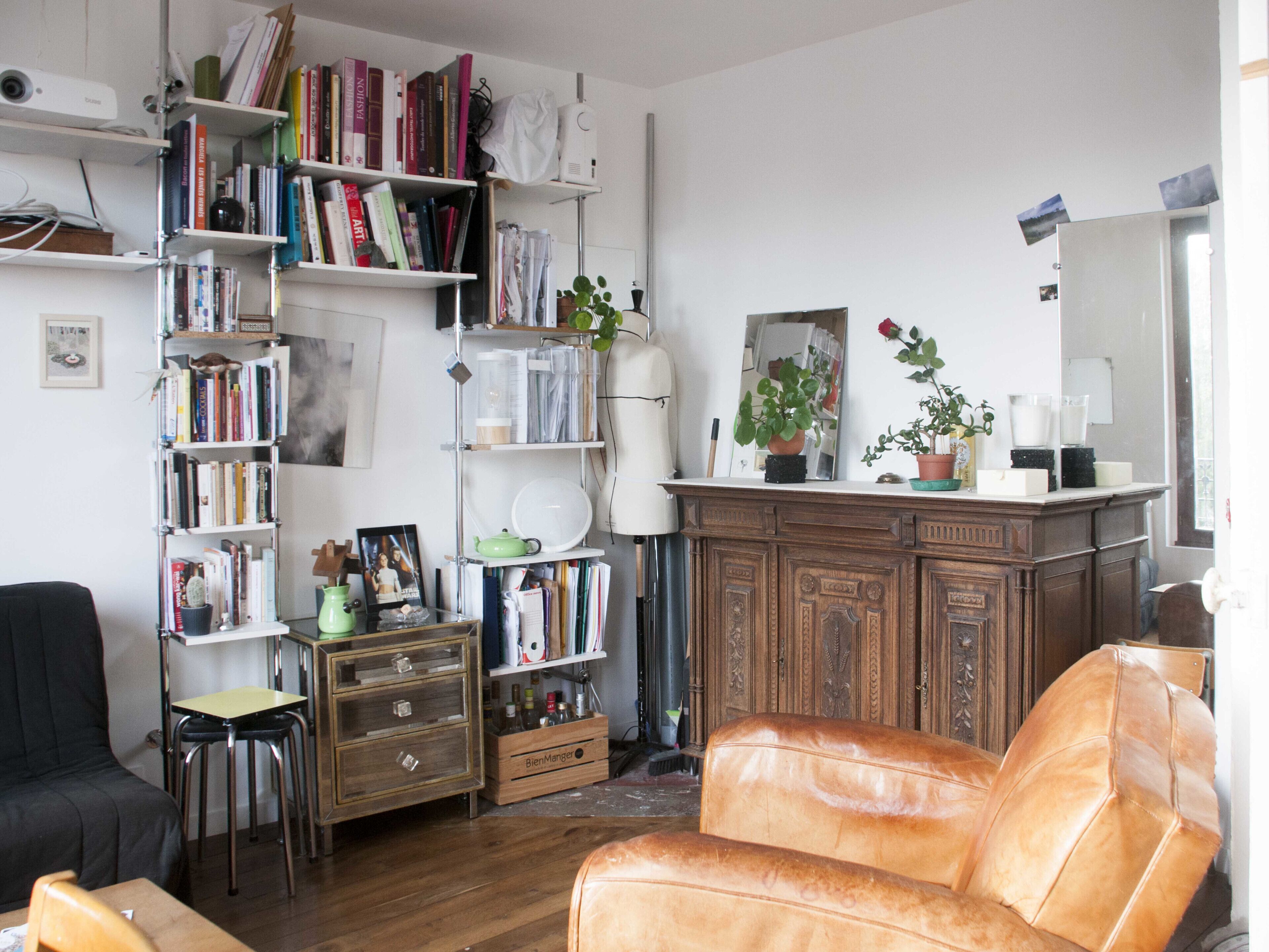 المنشأة من الداخل