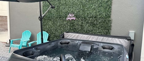 Studio | Outdoor spa tub