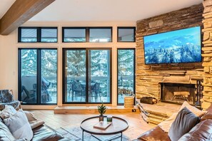 Leilighet, 2 soverom | Oppholdsområde | Smart-TV