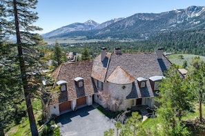 House, 4 Bedrooms | Exterior