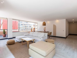 Télévision, espaces bureaux