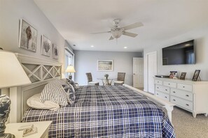 4 bedrooms, iron/ironing board, WiFi