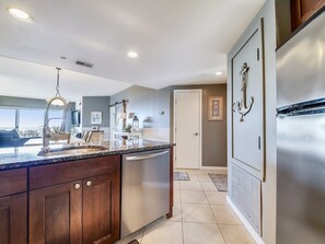 Interior - 411 Barrington Court ~ Beautifully Updated Villa Overlooking Ocean! (Hilton Head Island)