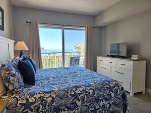 1 bedroom, iron/ironing board, WiFi, bed sheets - 3503 Windsor Court S ~ Watch the Sunrise from Your Private Balcony! (Hilton Head Island)