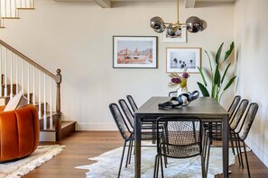 Dining - La Jolla Cove Entire Renovated, Designed Home (San Diego)