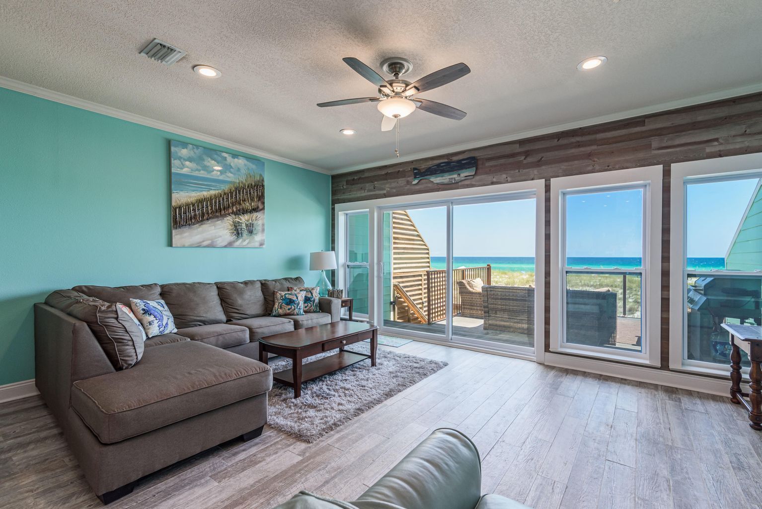 Gulf Front Home Newly Renovated Sleeps 14. On Turtle Time