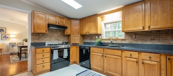 Great Location on the Okatie River just minutes from Hilton Head and Beaufort